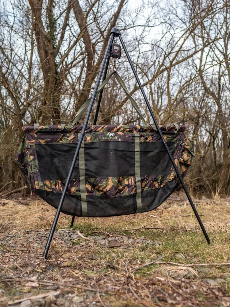 Giants fishing Stojan na vážení Weigh Tripod Deluxe