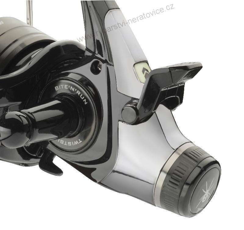 Daiwa naviják Black Widow BR 4500A