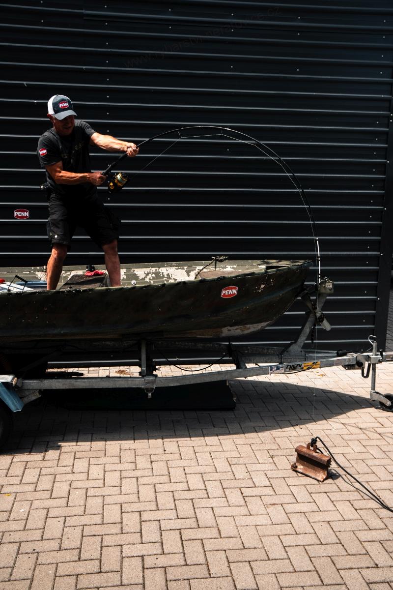 SUMCOVÝ PRUT PENN - LEGION CAT SILVER POWER AR 2,40M 200-400G