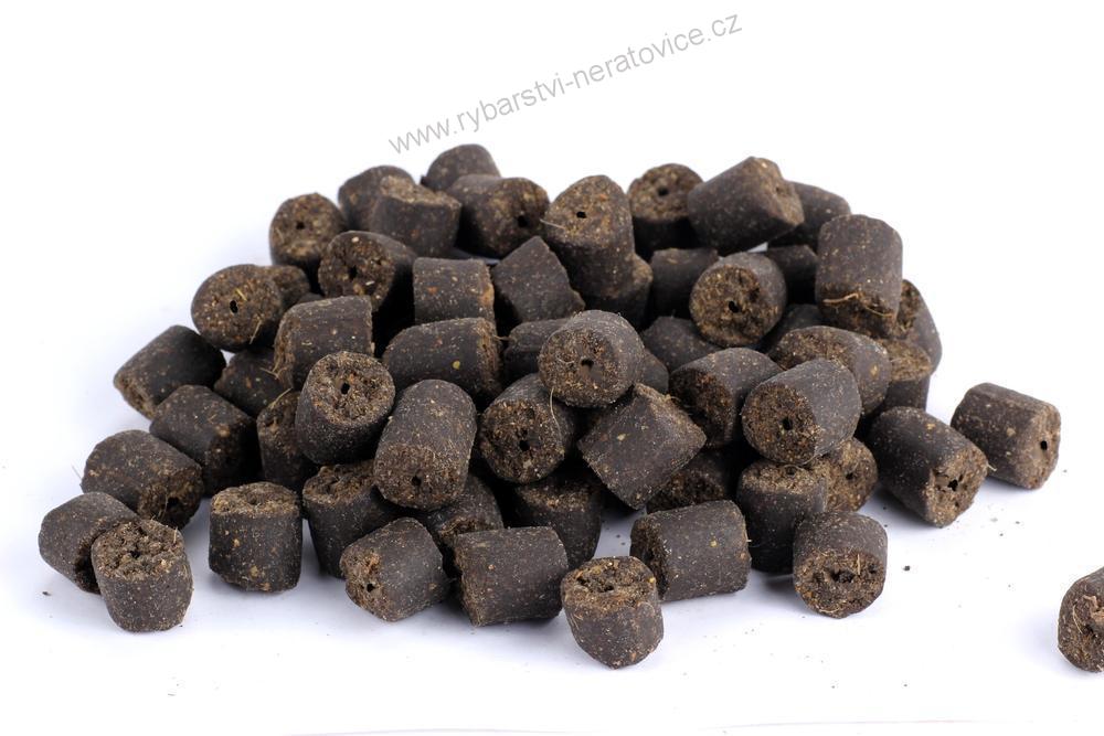 Pelety chytací s dírkou Hmyz/Black Halibut/Liver 20mm 1kg