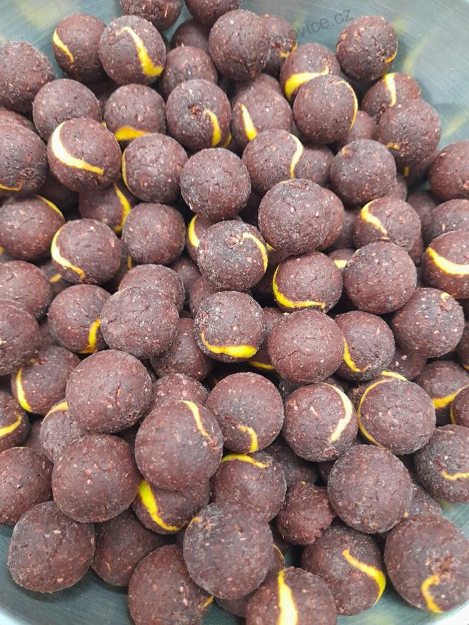 Boilie - Hmyz/Kreveta/Scopex - 1kg - 20mm