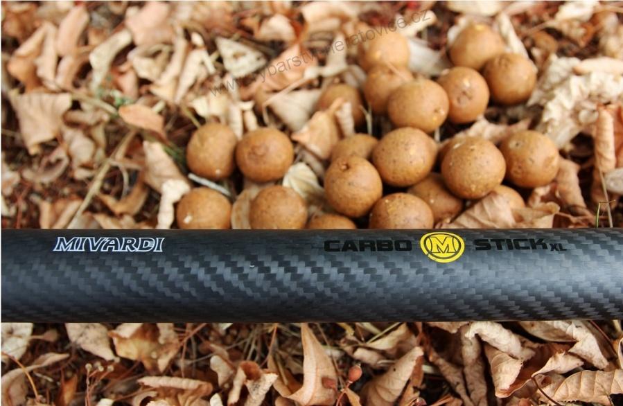 VRHACÍ TYČ MIVARDI CARBO STICK XL