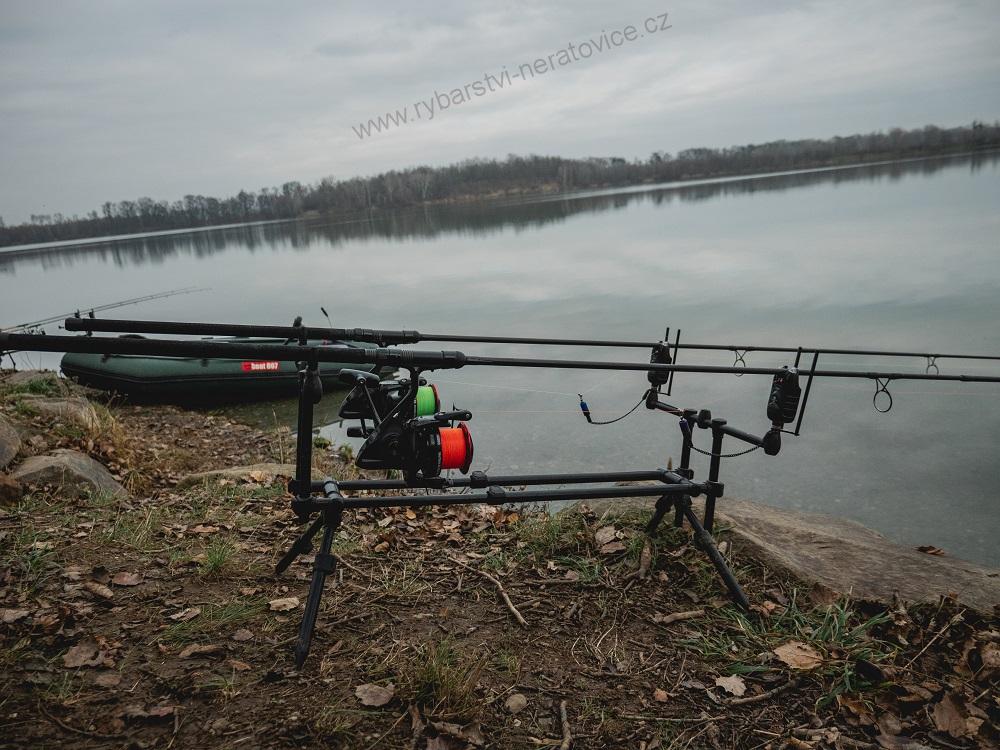 GIANTS FISHING STOJAN COMPACT ROD POD 3 RODS