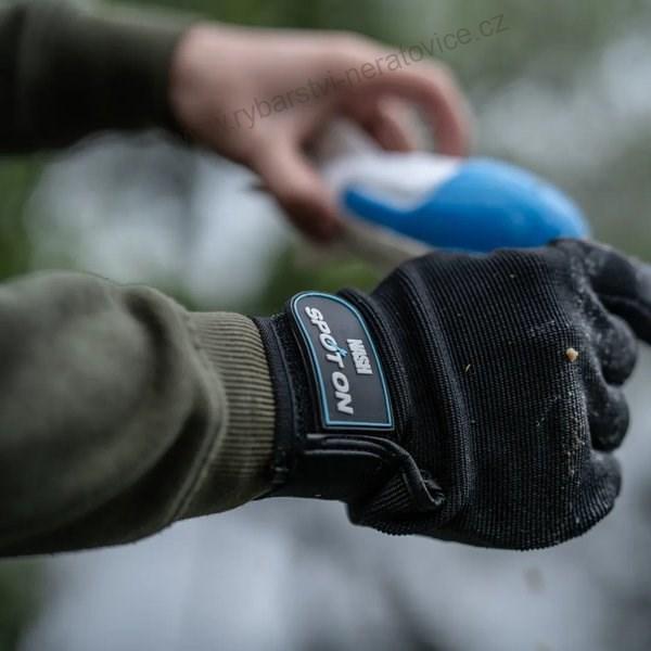 Nash Nahazovací Rukavice Spot On Casting Glove - Pravá