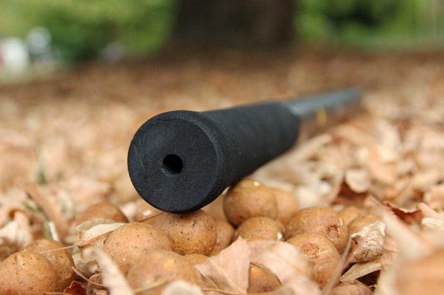 VRHACÍ TYČ MIVARDI CARBO STICK XL
