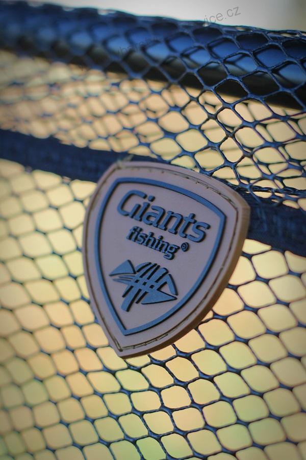 Podběrák Deluxe Landing Net Rubber 85x75cm + 2x rukojeť - Giants Fishing