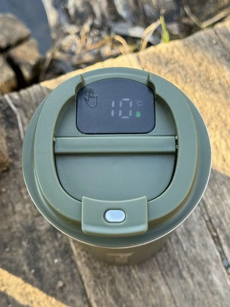 Holdcarp Hrnek Thermo Inox LED Mug 510 ml